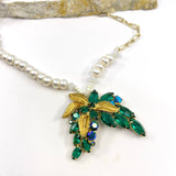 Green Ivy Pearl Necklace with Vintage Pin_closer look