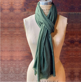 100% lightweight Cashmere scarf with eyelash fringe_Olive